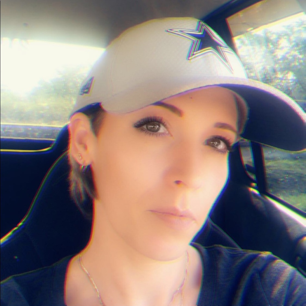 Meet your Posher, Jennifer